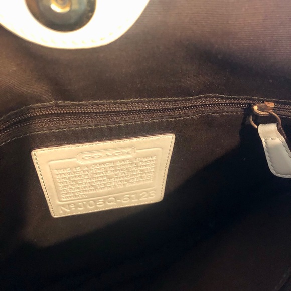 Authentic Coach floral bag - Picture 4 of 7